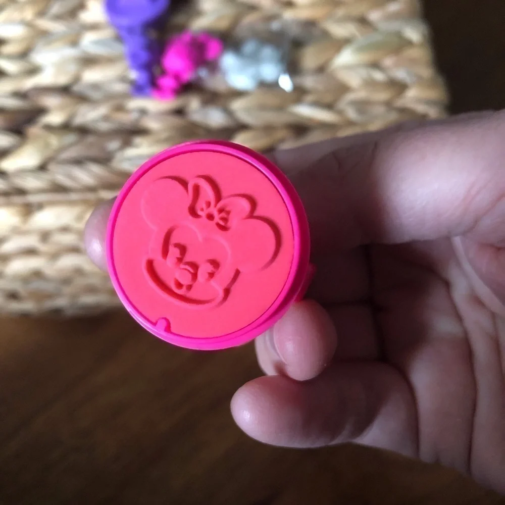 Disney: Minnie Mouse & Daisy Duck stamp & eraser set